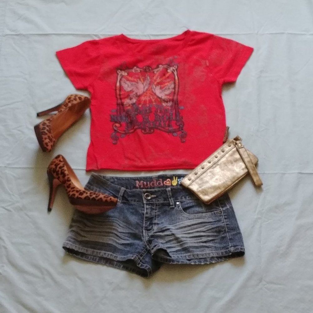 🌈 2/$25:  AVIREX Women's Graffic T-Shirt